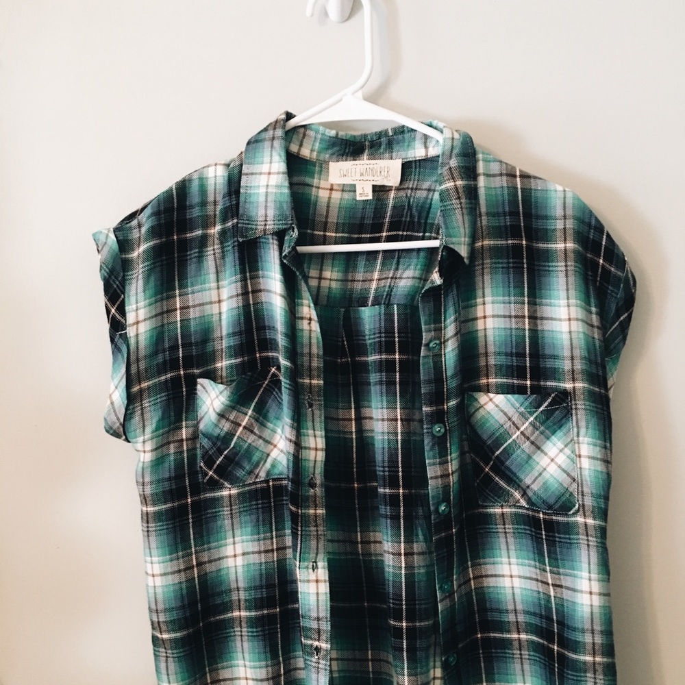 Women’s Plaid Tee